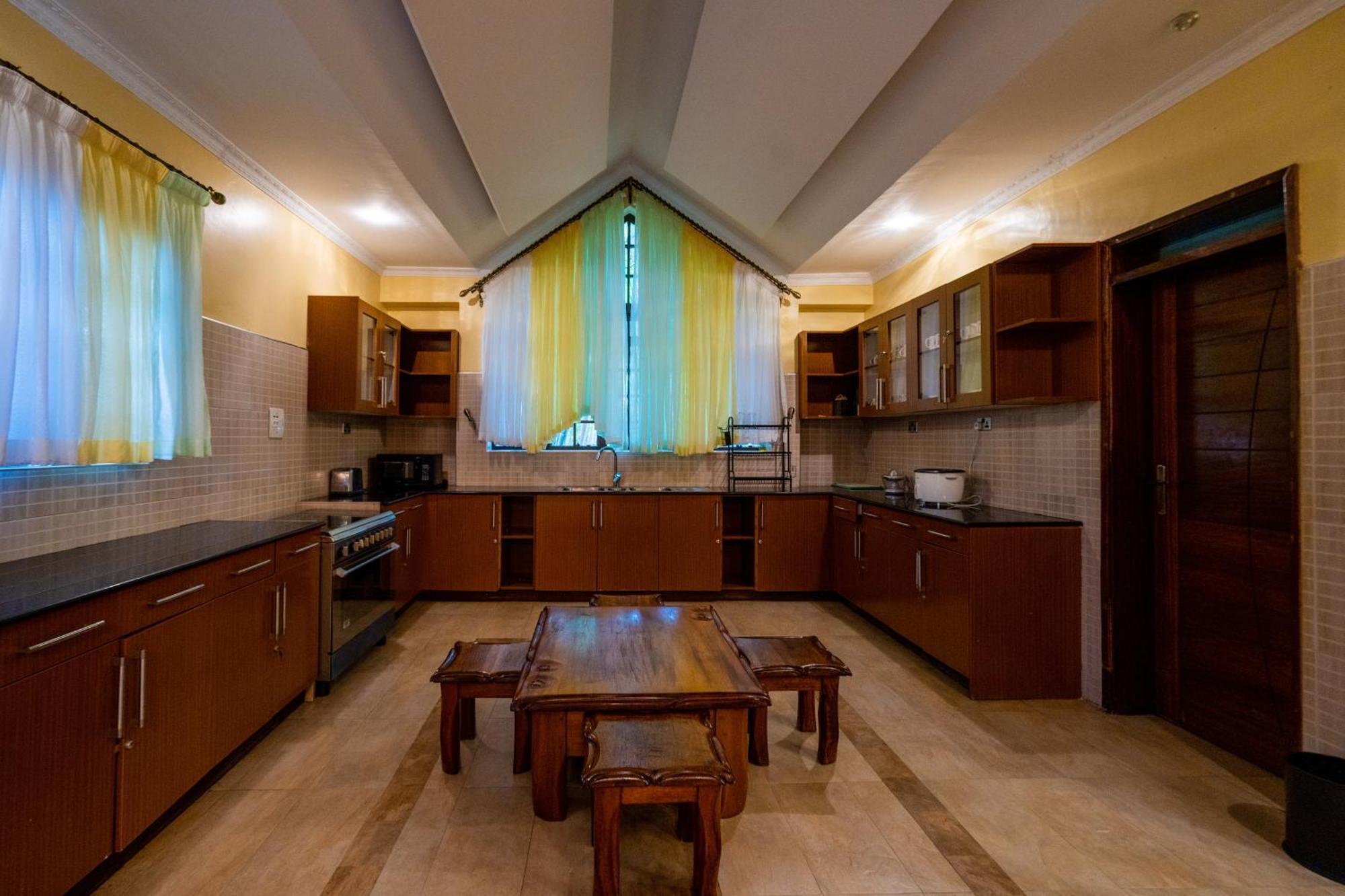 Ciala Resort Hotels In Кісуму Екстер'єр фото