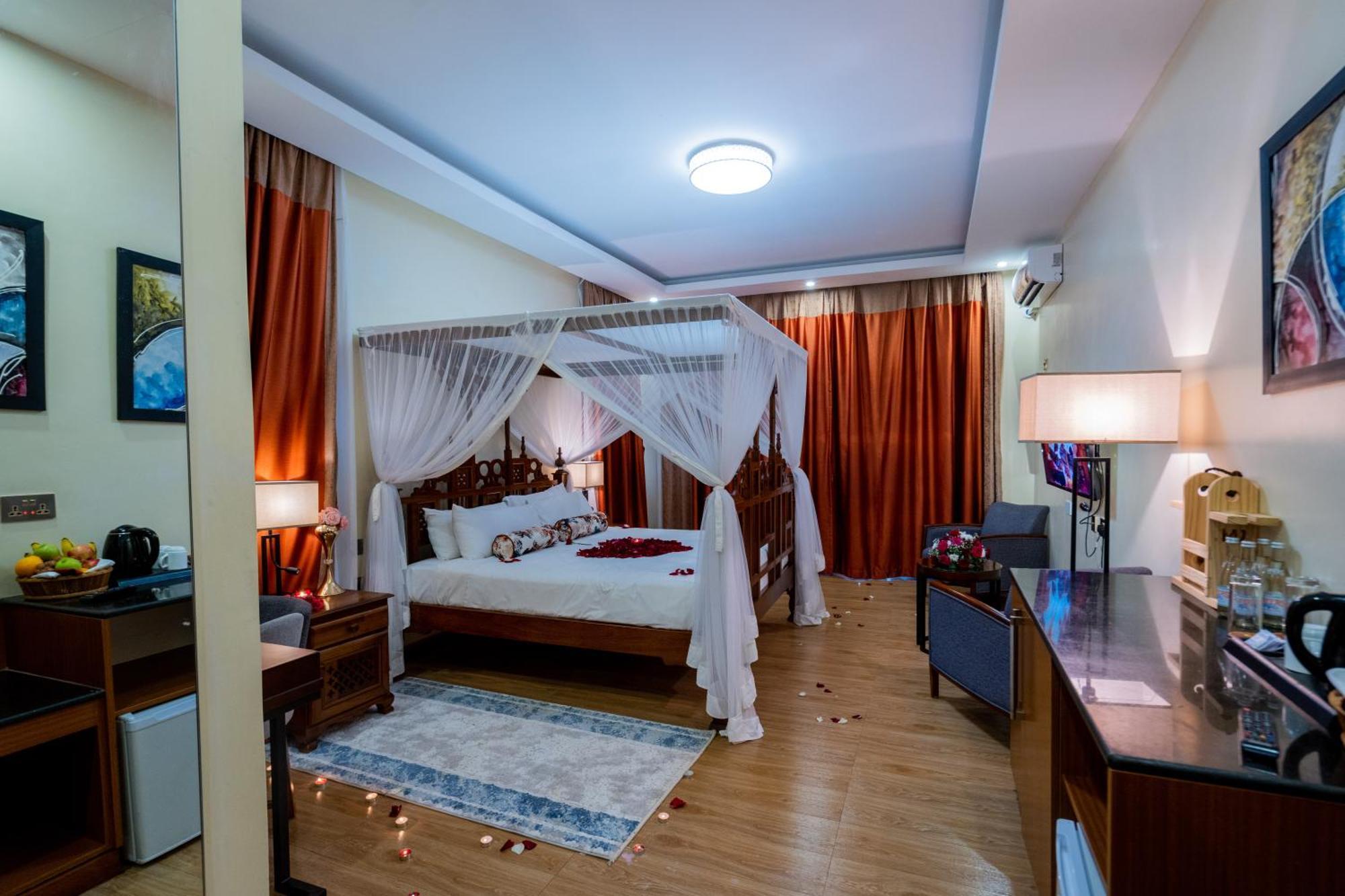 Ciala Resort Hotels In Кісуму Екстер'єр фото